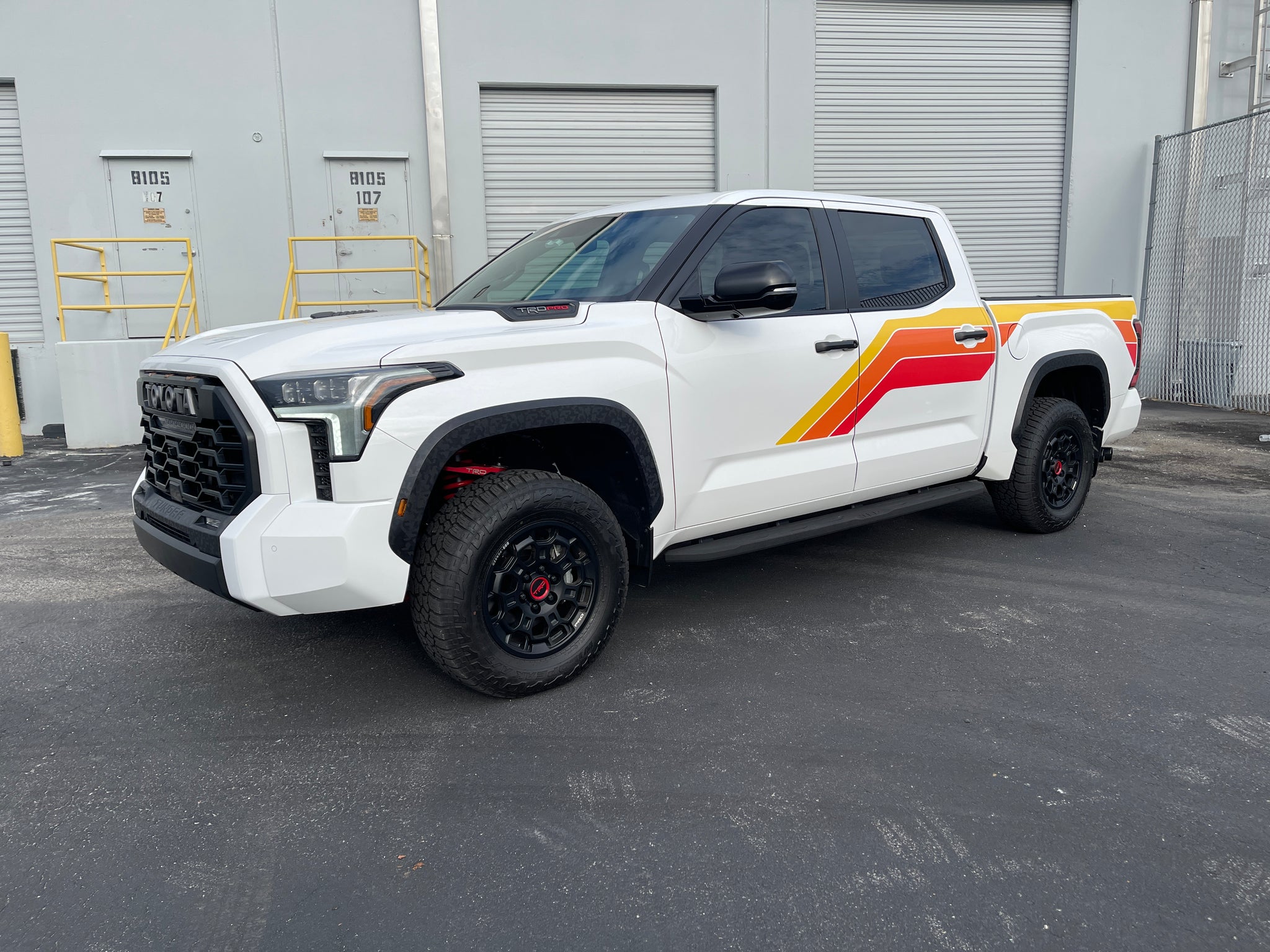 Toyota Tundra Heritage Stripes – Redline Design.tv